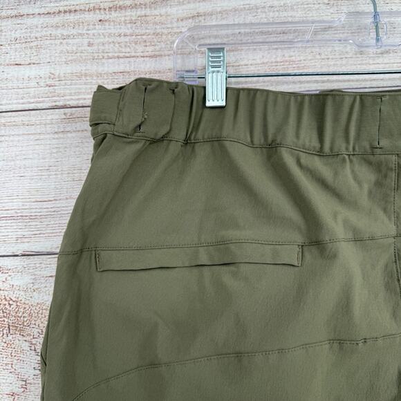 Vintage Adidas Hiking Shorts Men's Size 40 Olive Green Adjustable Waist - Picture 5 of 10